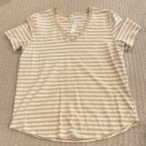 Lululemon Love V-neck Short Sleeve Tee